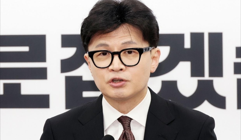 South Koreas Ruling Party Leader Steps Down